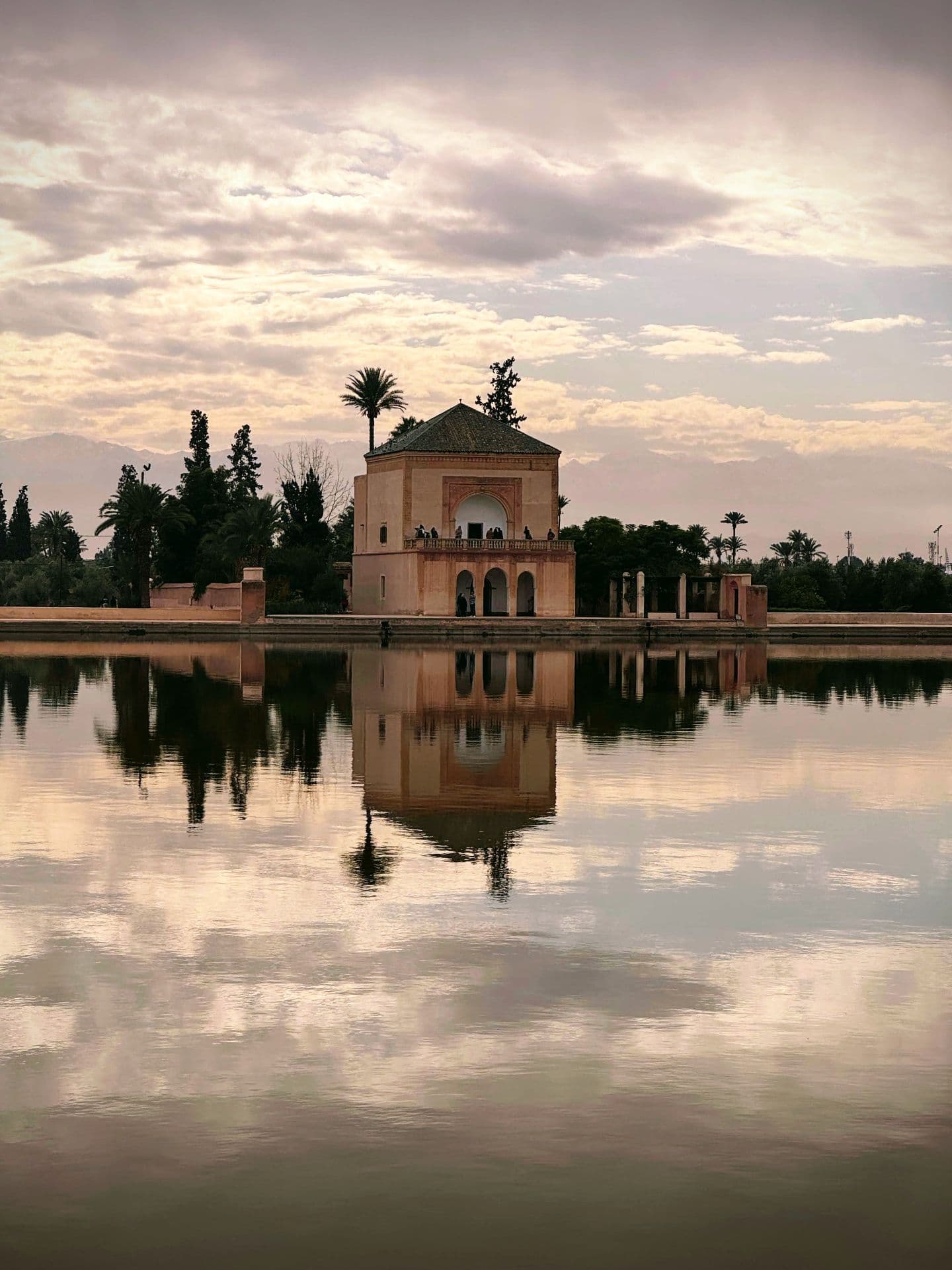 Host with Maroc Booking